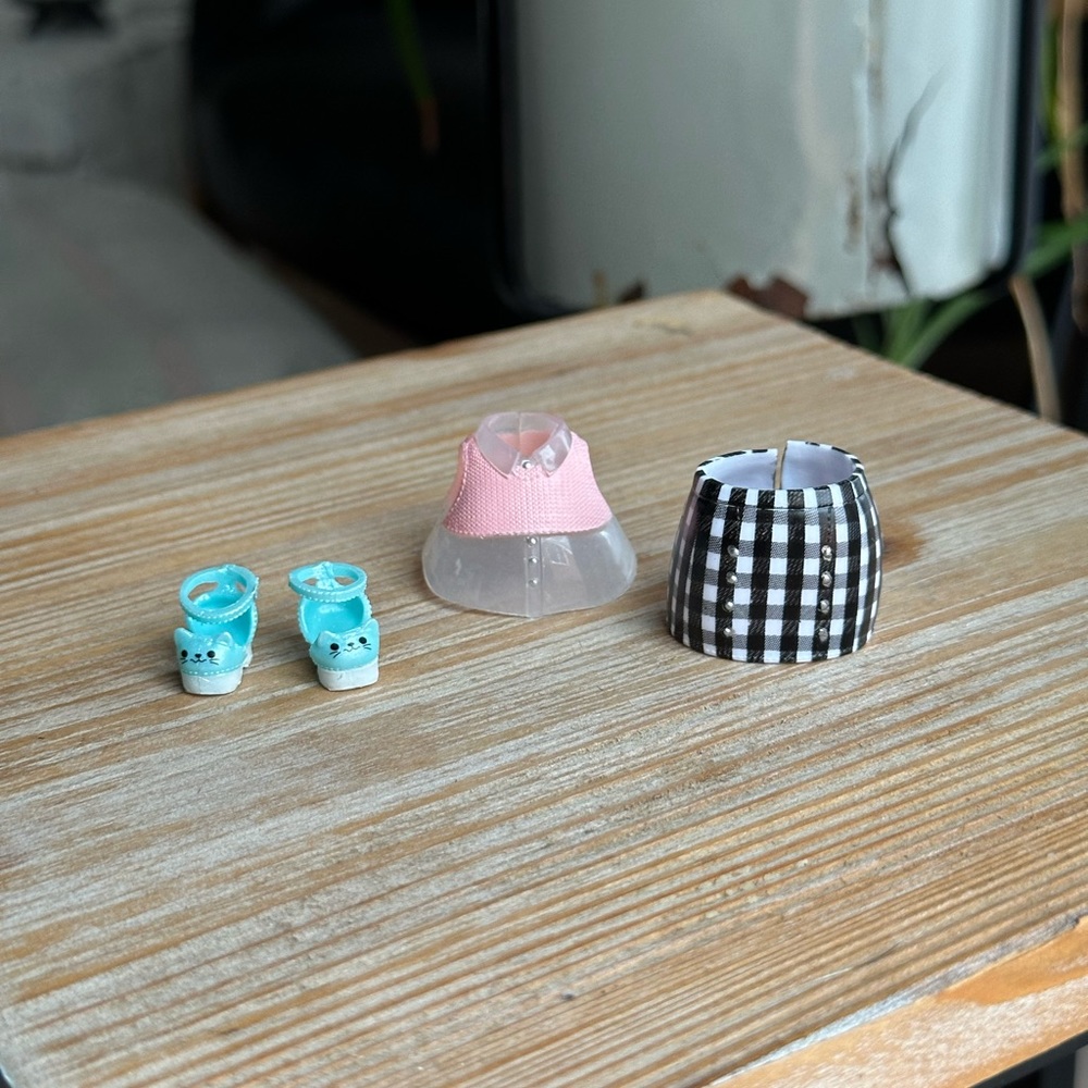Na na na surprise doll clothes